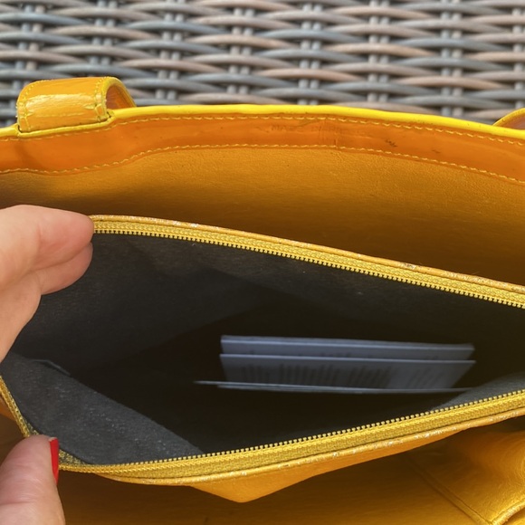 Chanel Tote 8”x10” - Picture 10 of 16